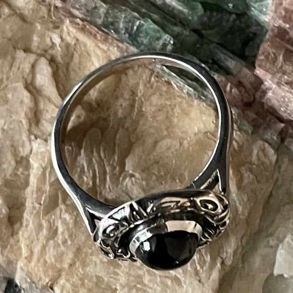 🌟 Black Onyx Sterling Silver Ring - Picture 5 of 9